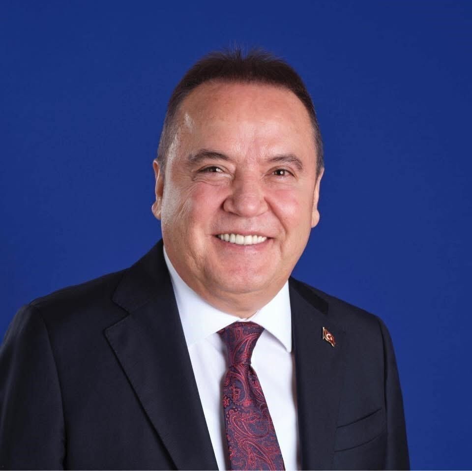 Antalya Büyükşehir Belediyesi'nin Ihaleleri Inceleme Altında (1)