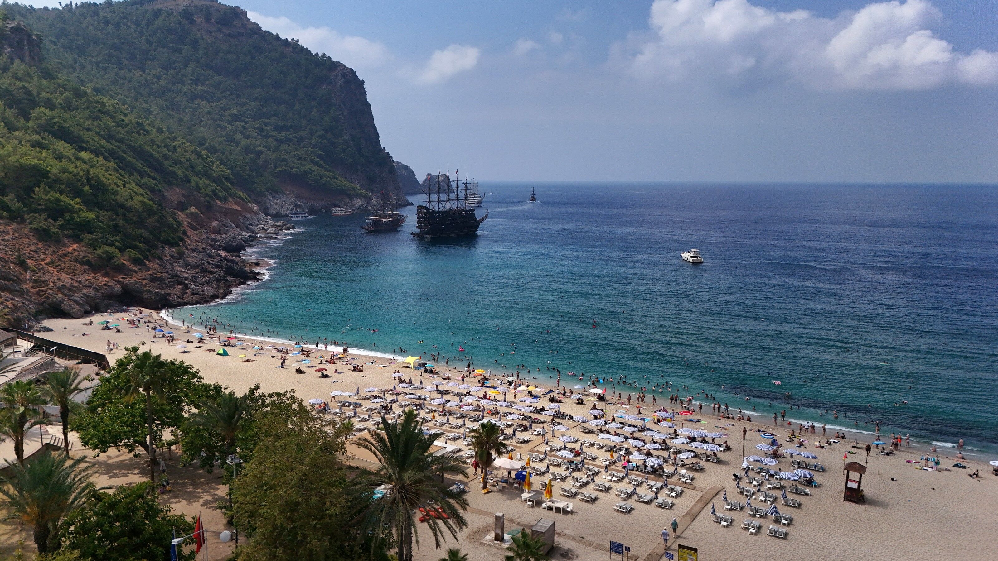 Antalya Doldu Taştı! Turistler Akın Akın Geliyor (3)