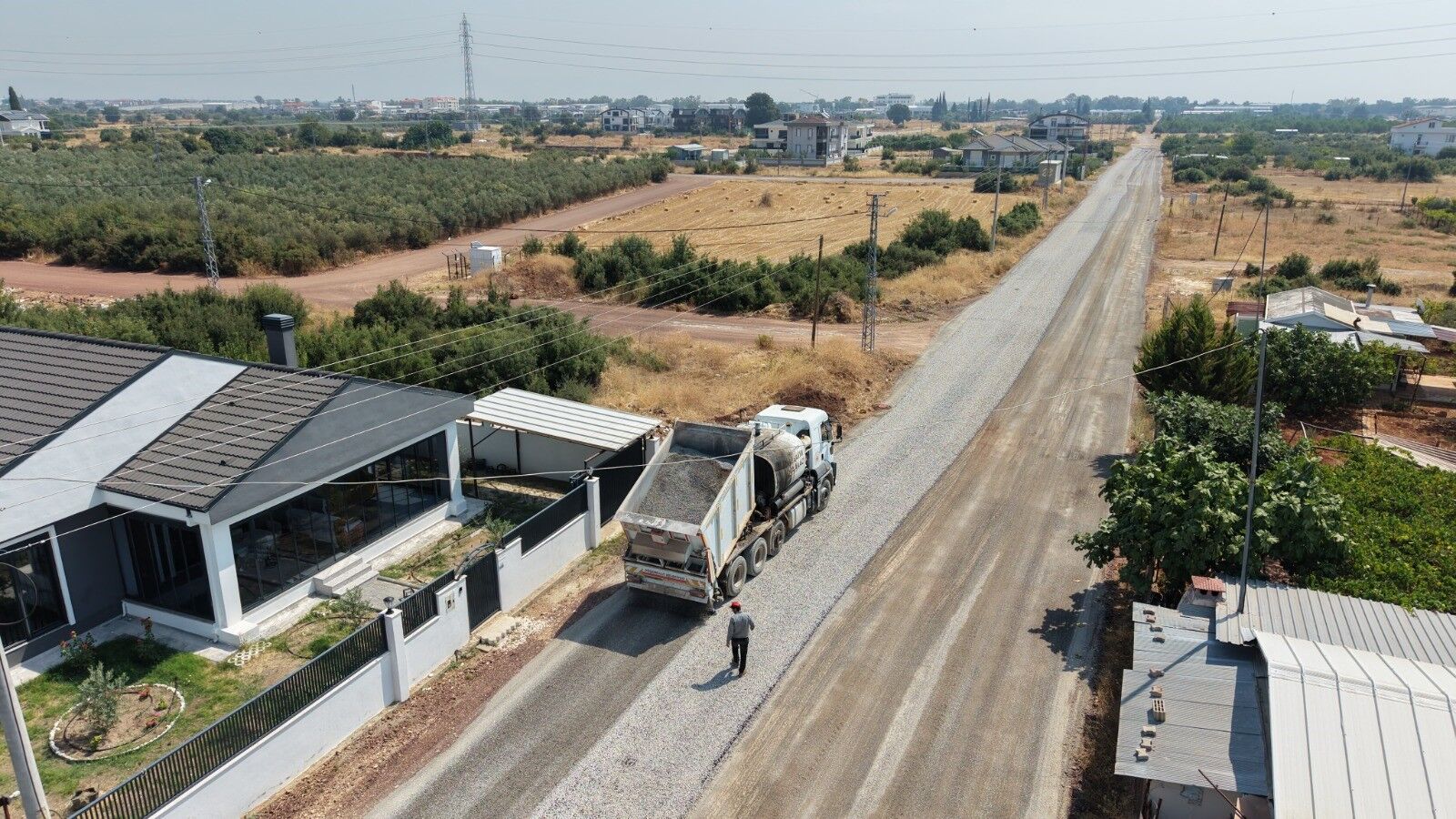 Antalya Döşemealtı’nda Beklenen Yol Çalışması Devam Ediyor (1)