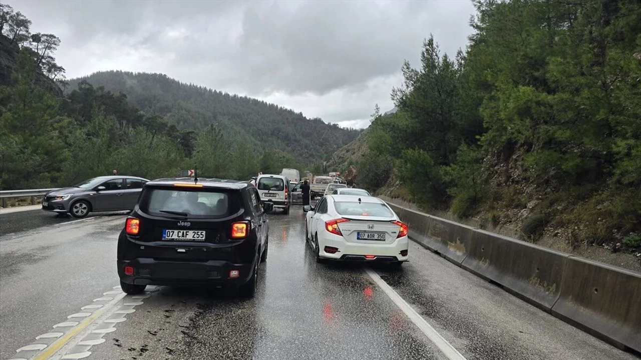 Antalya Isparta Yolundaki Kriz Tbmm’ye Taşındı (1)-1