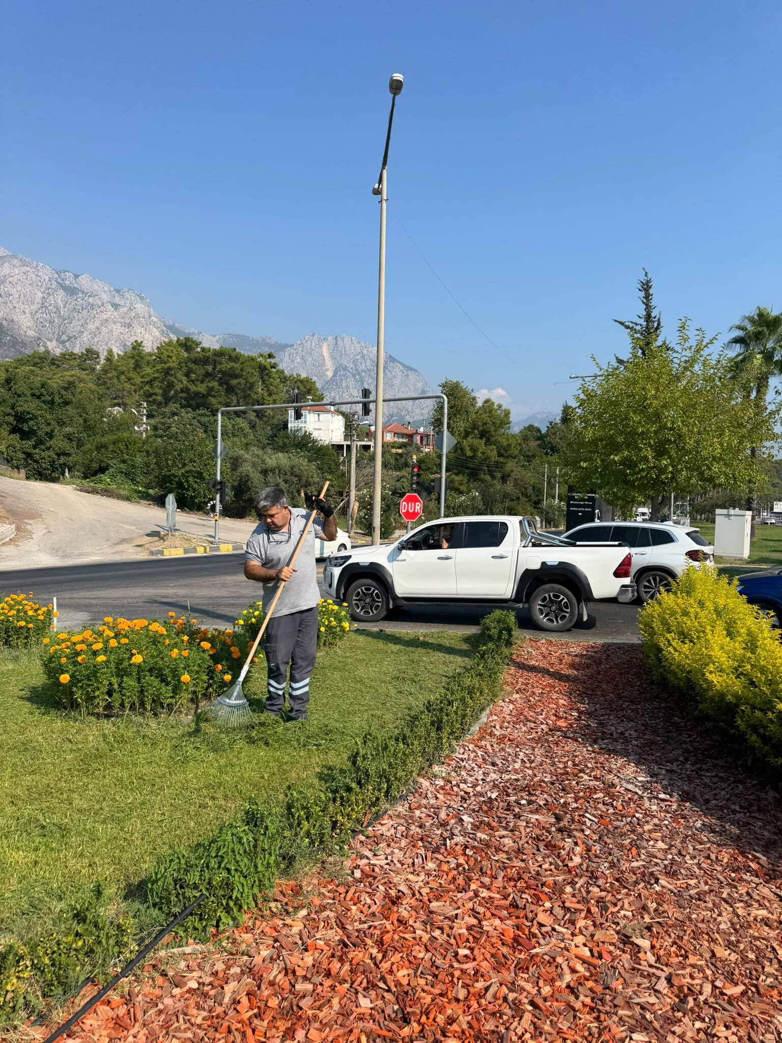 Antalya Kemer’de Genel Temizlik Ve Bakım Yapıldı (2)