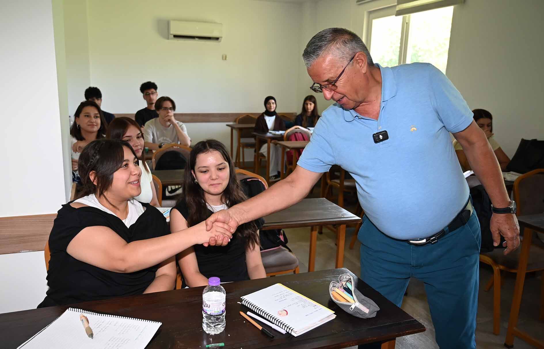 Antalya Kemer’de Ilk Ders Zili Çaldı (5)