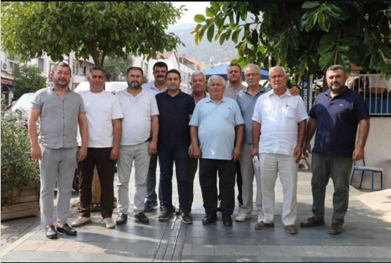Antalyada 17 Chp Meclis Üyesi Istifa Etti