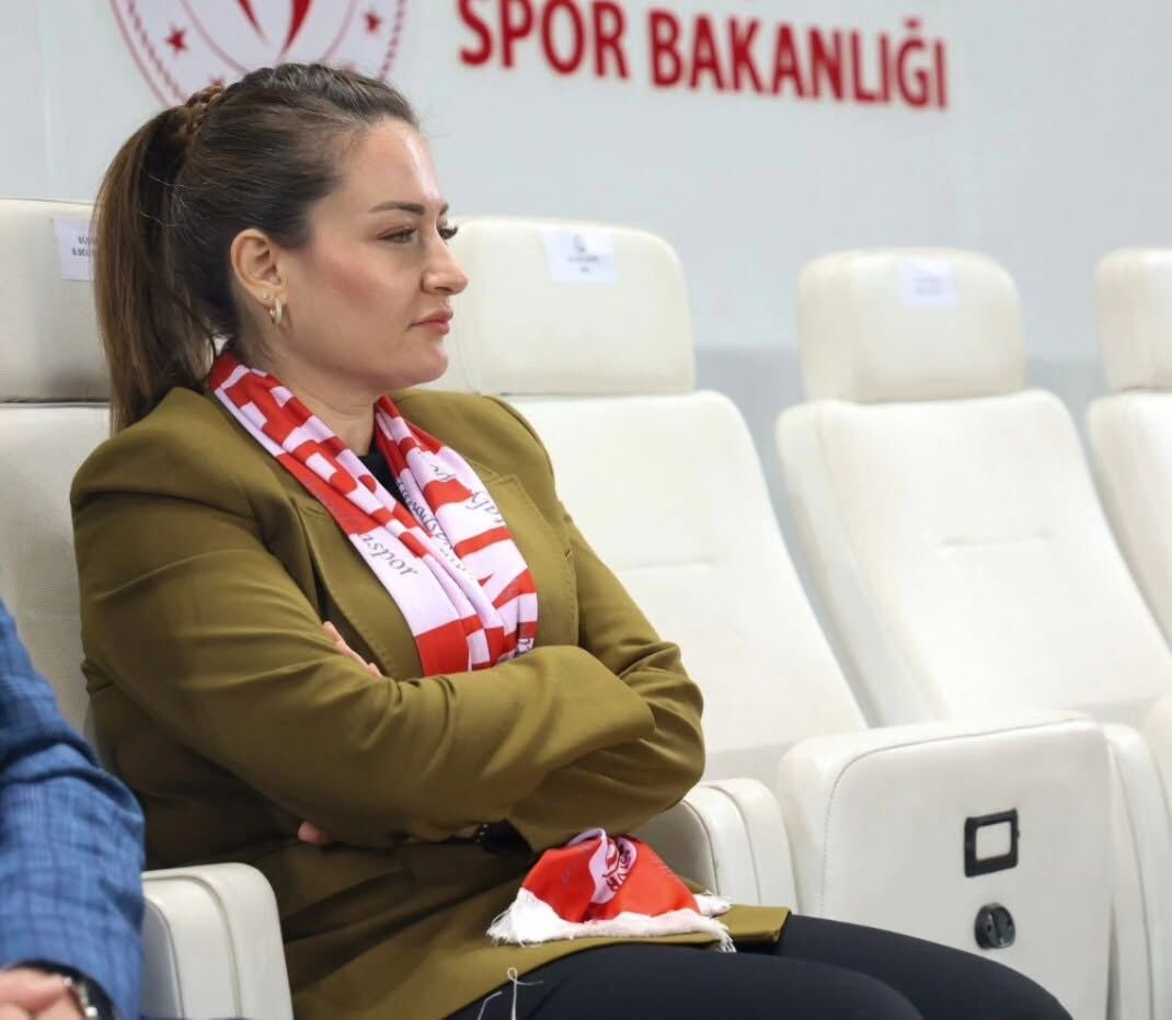 Antalya’da 52 Milyonluk Yardım Tartışması Büyüyor! Büşra Özdemir’den Olay Yaratacak Sözler (4)