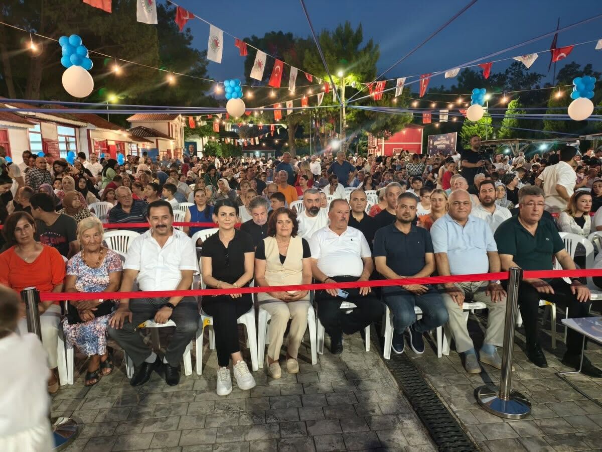 Antalya'da Chp Ve Yeni Parti'yi Mesut Kocagöz Buluşturdu (5)