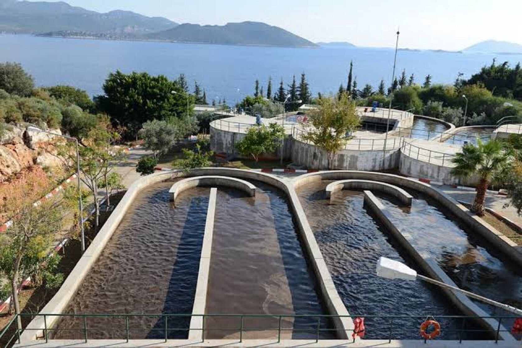 Antalya’da Denize Lağım Aktı! Antalya Büyükşehir Belediyesi Tesisi Gündemde (5)