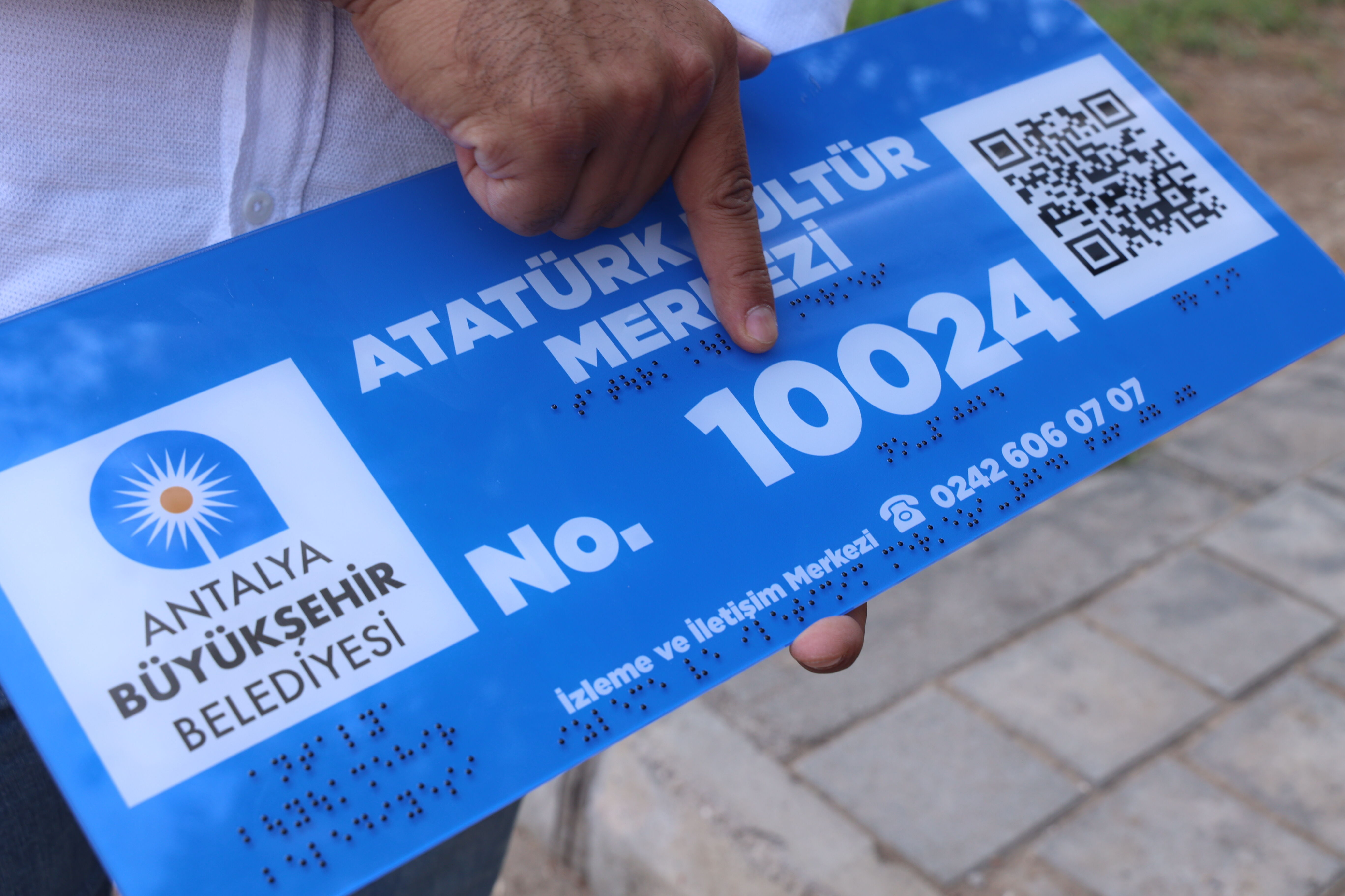 Antalya’da Engeller Aşıldı! Durak Sayıları Arttırıldı (2)