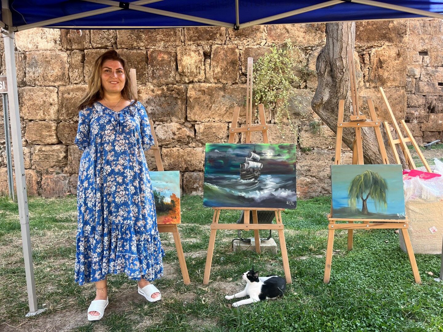 Antalya’da Kaza Kollarını Aldı Ayaklarıyla Hayata Tutundu (1)