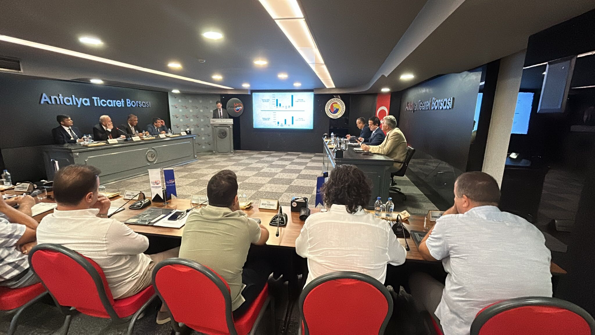 Antalya’da Kredi Batağı! Borç Büyüyor, Ödeme Gücü Düşüyor (4)
