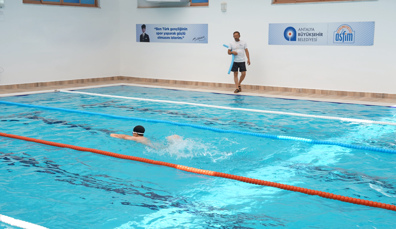 Antalya’daki Çocuklar Ücretsiz Hizmetle Geleceğe Hazırlanıyor (2)-1