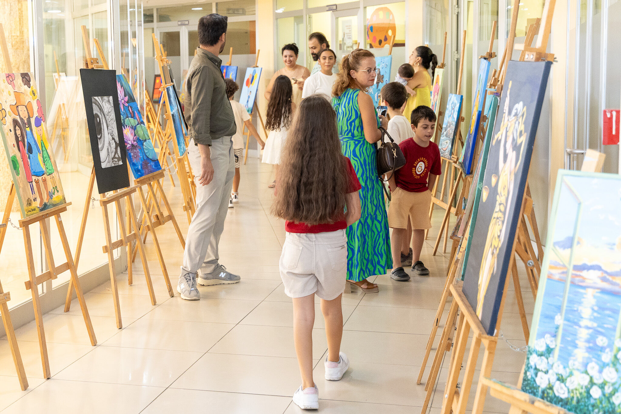 Antalya’daki Öğrencilerin Eserleri İbrahim Sözen Gençlik Merkezi’nde Sergilendi (3)