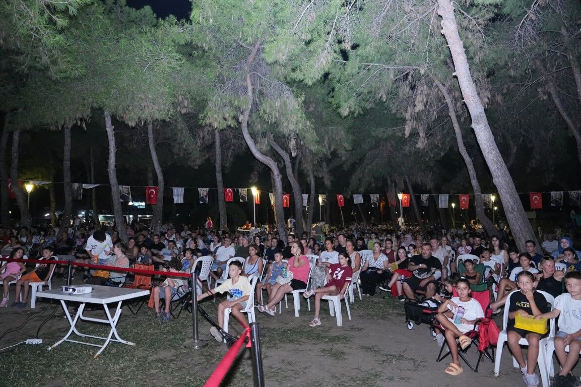 Antalyalılar Konyaaltı’nda Unutulmaz Anlar Yaşadı (6)
