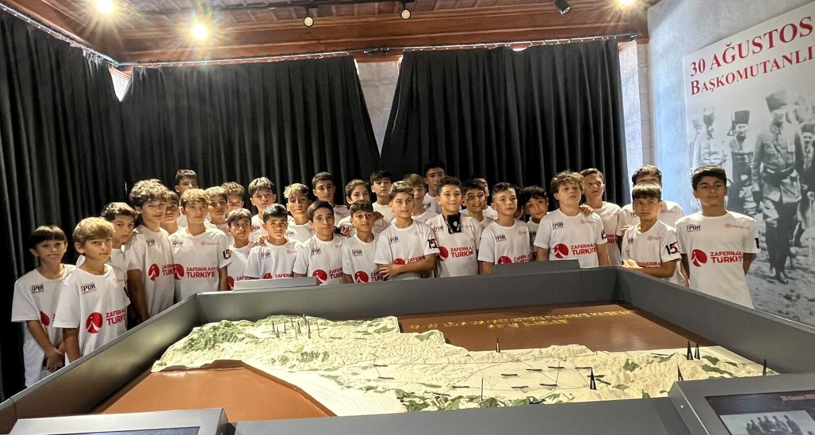Antalya’nın Yıldızları Afyon’da Da Göz Kamaştırdı (2)