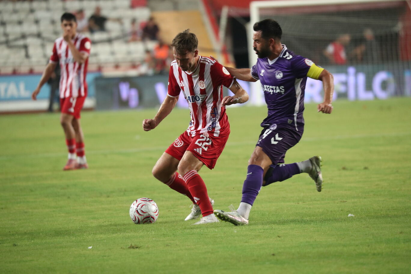 Antalyaspor 1. Lige 3 Puanla Basladi (1)-1