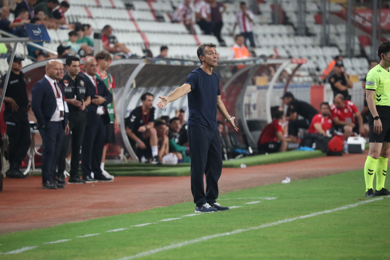 Antalyaspor 1. Lige 3 Puanla Basladi (6)