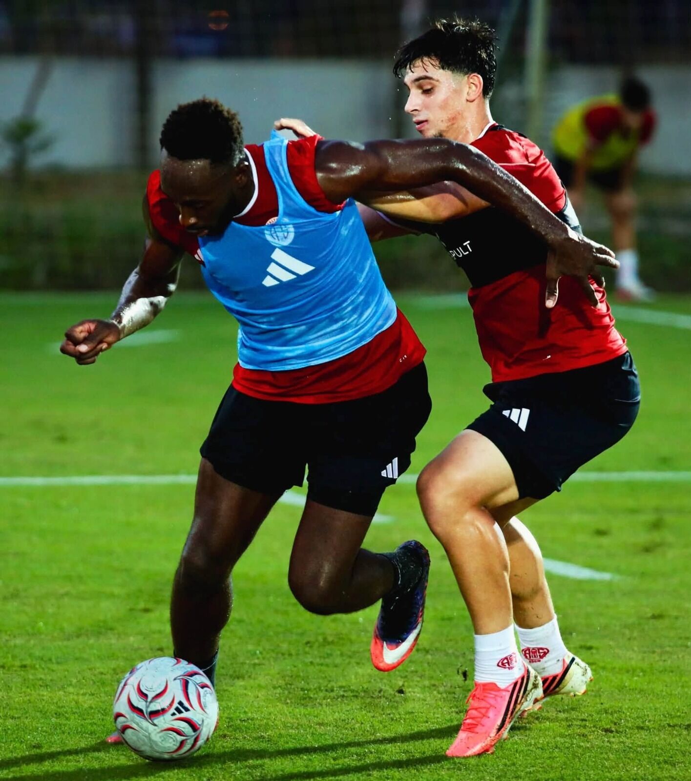Antalyaspor, Antalyalılar Tarafından Kaderine Terkedildi (4)