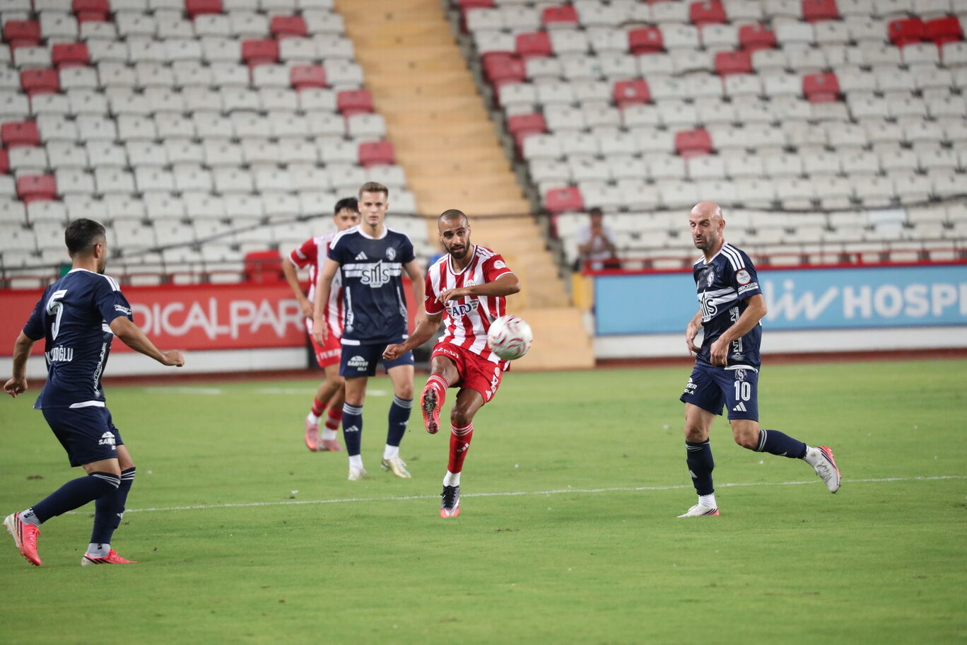 Antalyaspor Sariyer Maci (1)-1