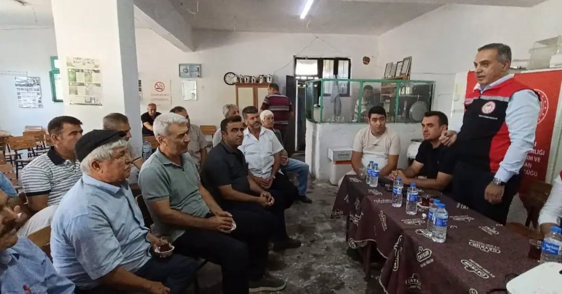 Aydınlı Üreticiler Bir Araya Gelerek Tedbirleri Konuştular (2)