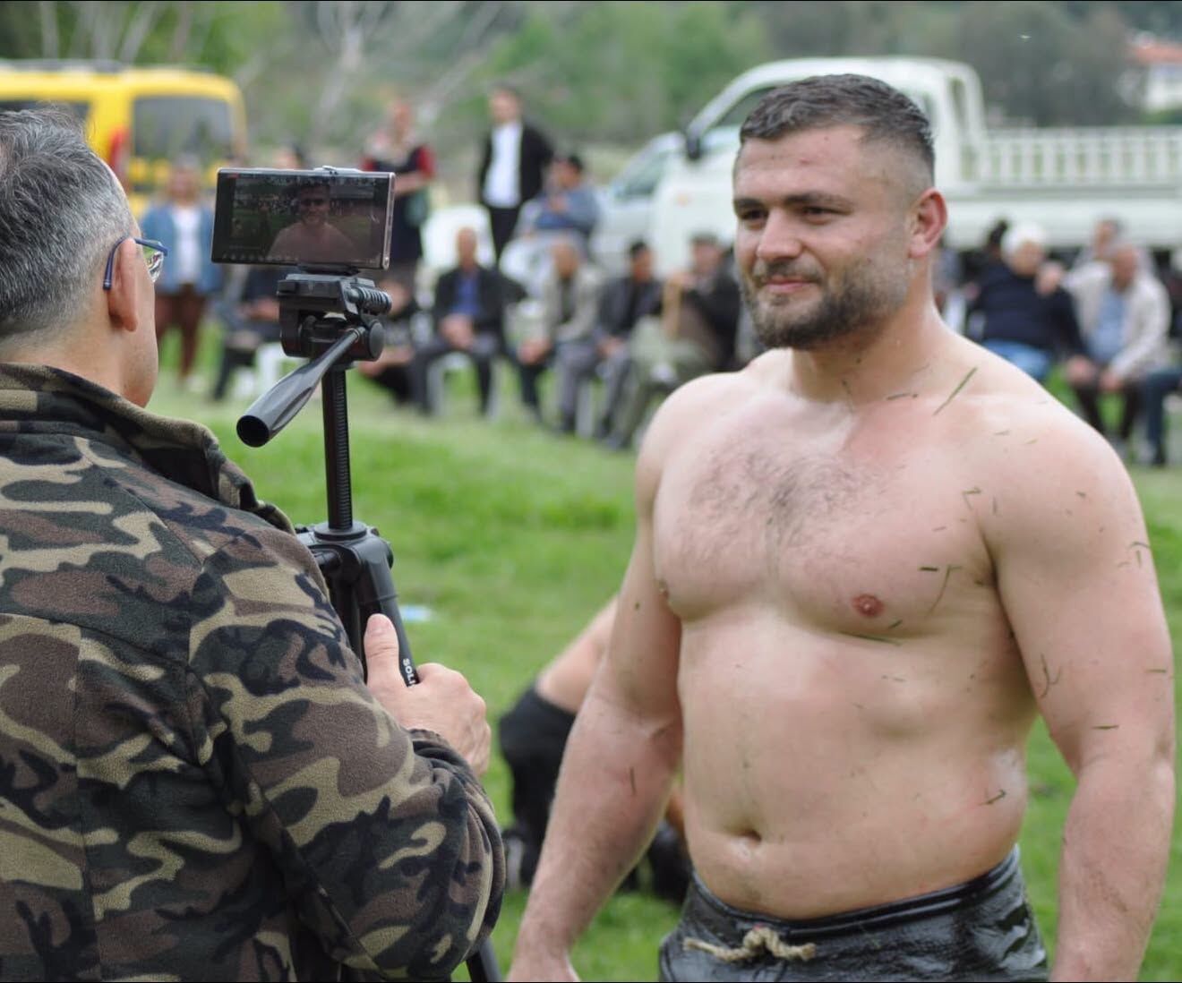 Başpehlivan Serhat Elvan’a Saldırı… Tokatlı Başpehlivan Hafif Yaralandı-1