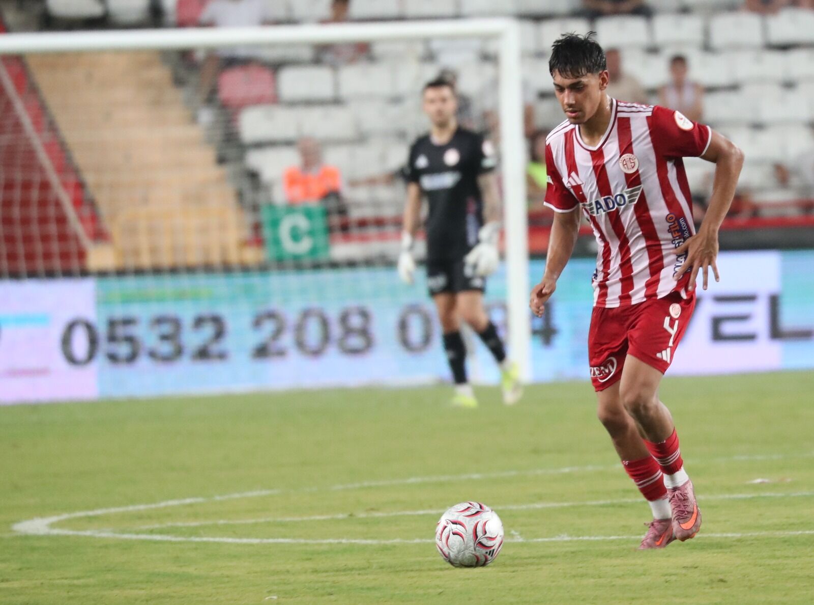 Bülent Korkmaz’dan Iki Futbolcu Hakkında Dikkat Çeken Açıklama (2)
