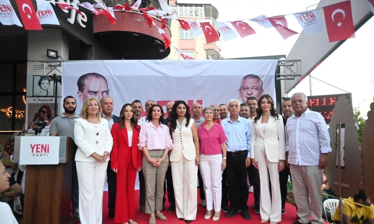 Chp Konyaaltı’nda Dengeler Değişti! 14 Meclis Üyesi Yeni Parti’ye Geçti (3)