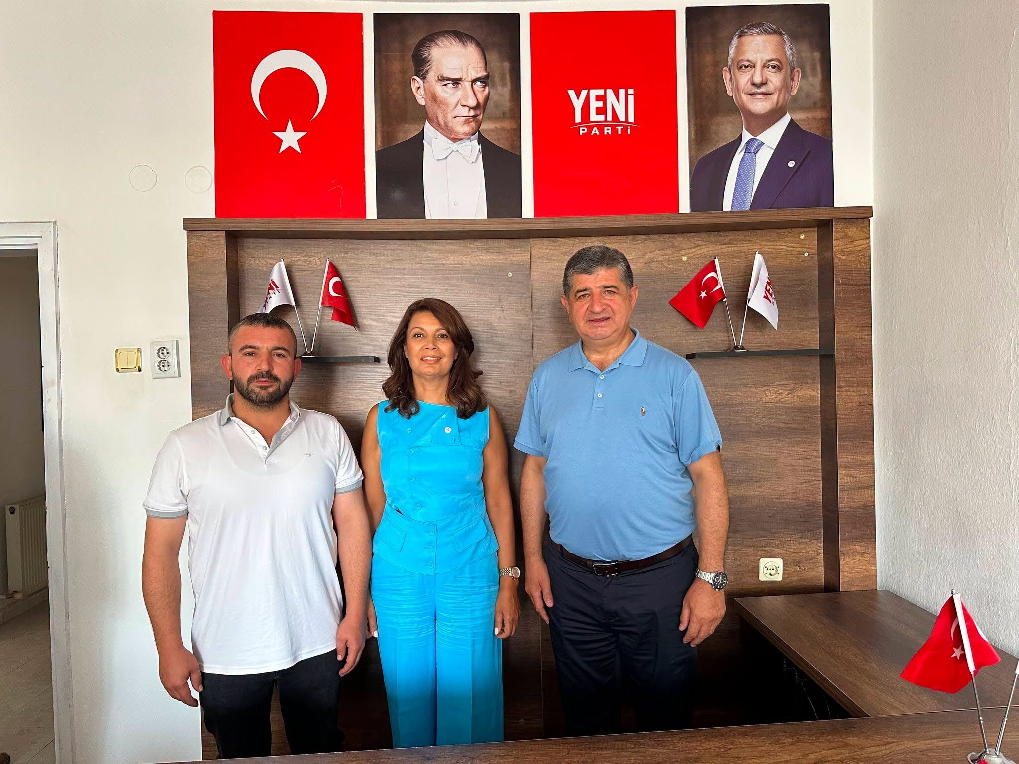 Chp’de Istifa Dalgası Korkuteli’ne Sıçradı! Meclis Üyesi Yeni Parti’ye Katıldı (1)
