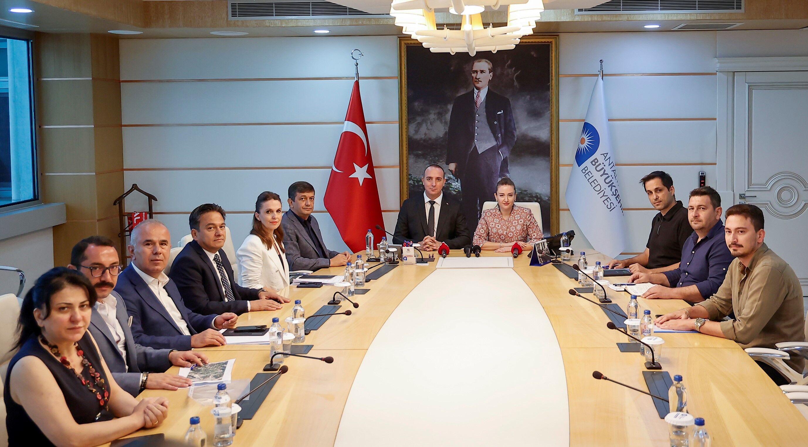Delik Deşik Olan Konyaaltı’nın Yolları Için Büyük Hamle (2)
