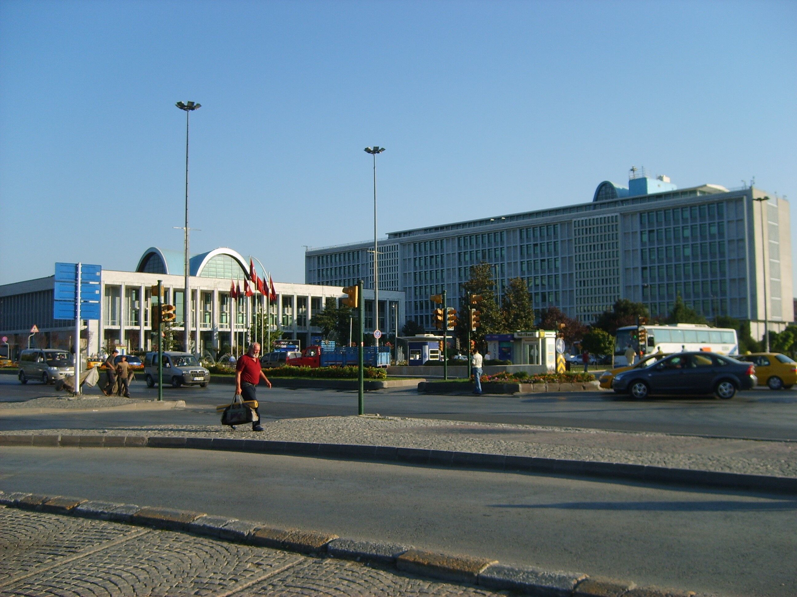İ B B Binası1