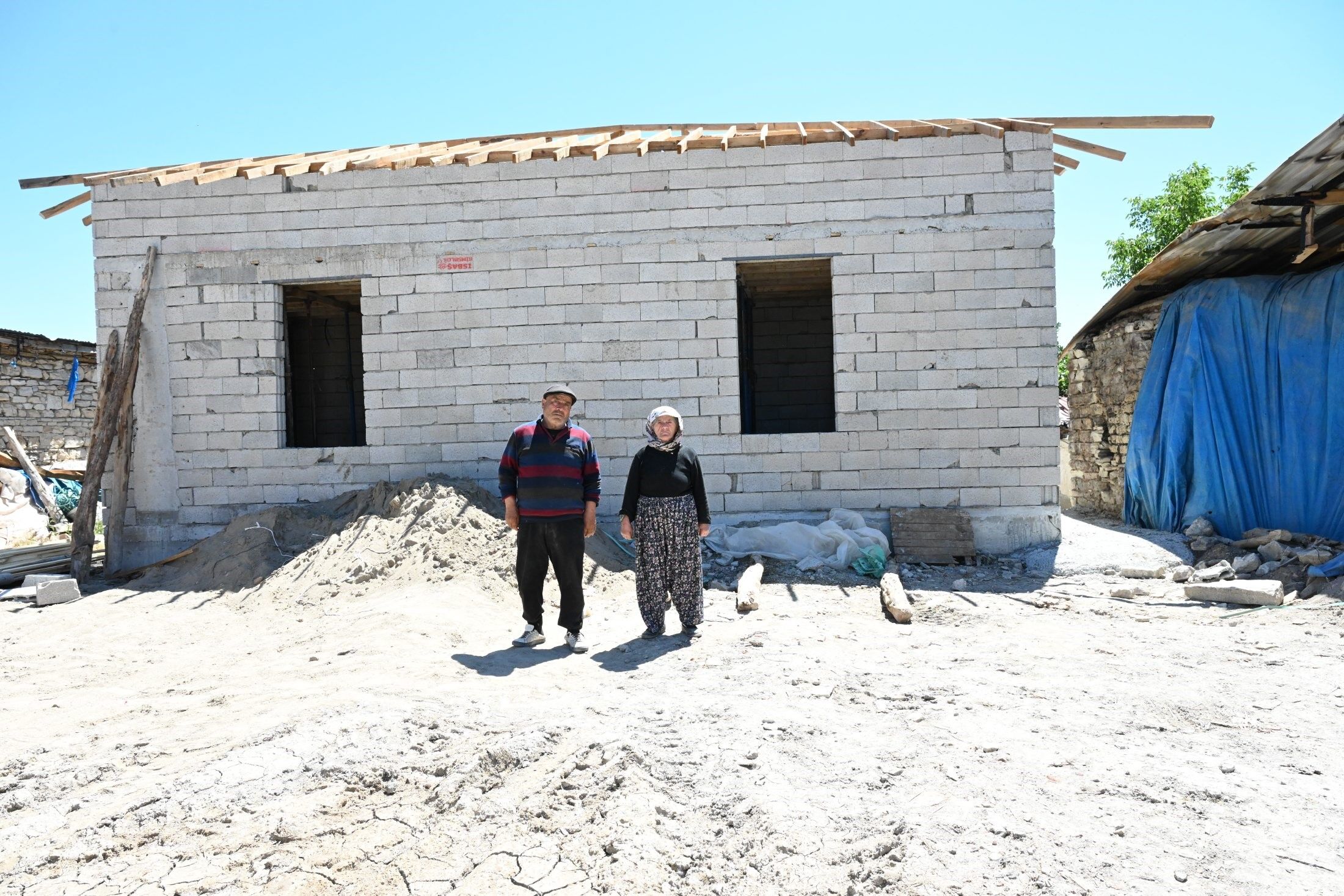 Isparta ‘Da Devlet Millet El Ele Verdi! Yaşlı Çifti Yuvasına Kavuştu (3)