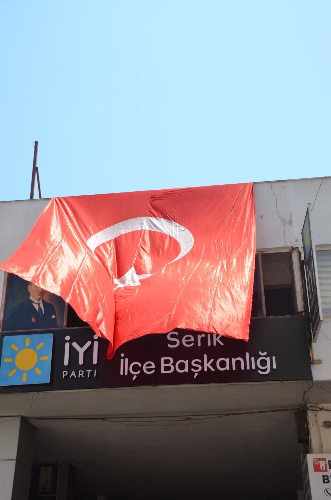 İyi̇ Parti Serik İlçe Başkanı Erhan Uzun’dan Çerçeve Yasaya Sert Tepki (1)