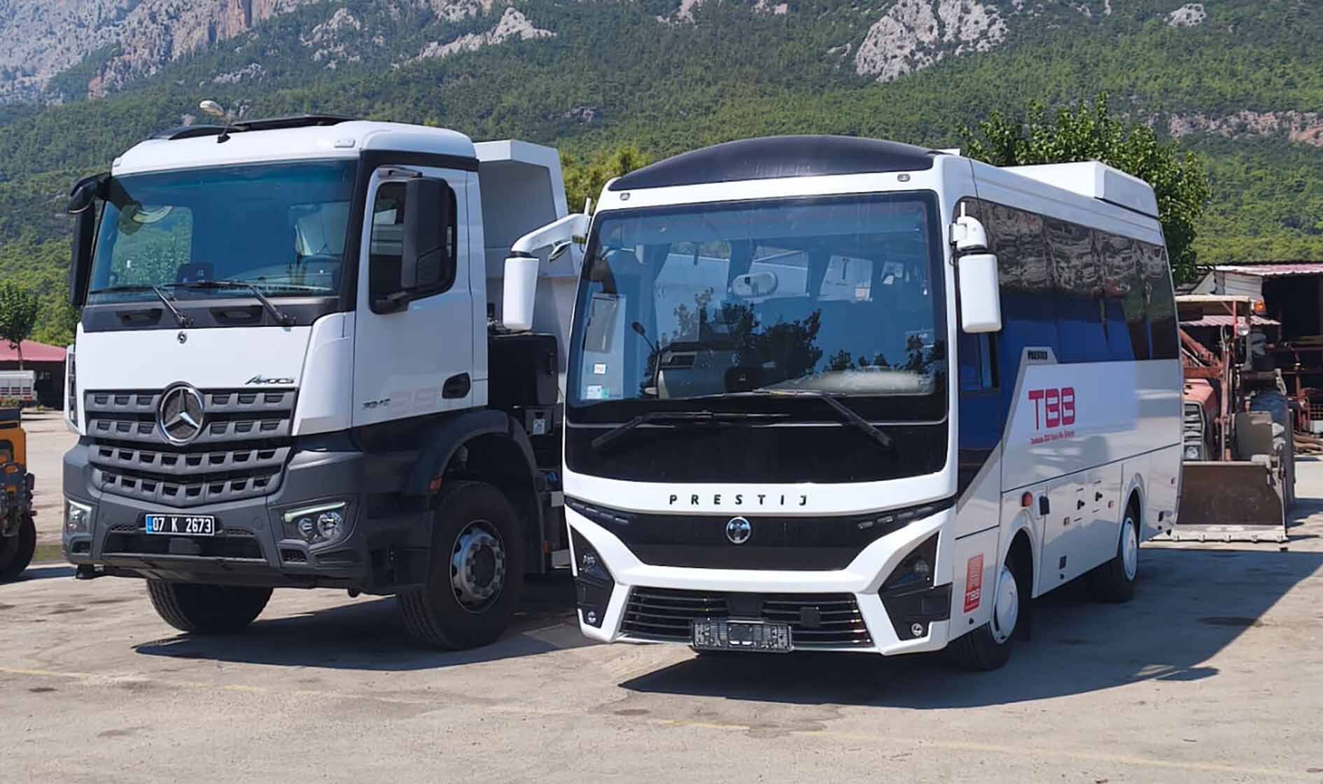 Kemer Belediyesi Yeni Araçları Ekibine Dahil Etti (2)