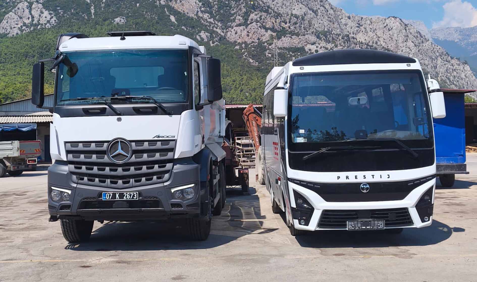 Kemer Belediyesi Yeni Araçları Ekibine Dahil Etti (3)