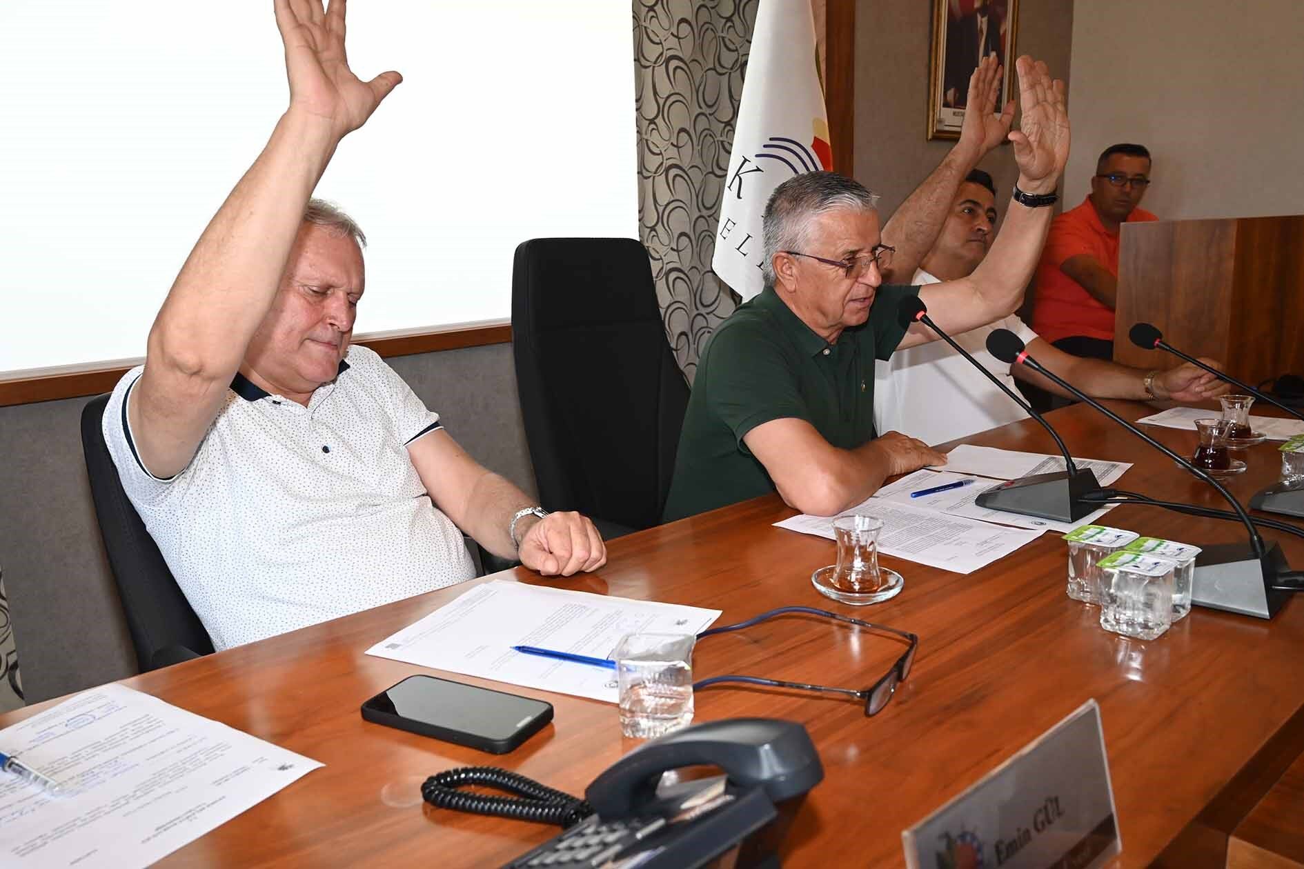 Kemer Belediyesinden 18 Milyonluk Arac Yatirimi (3)