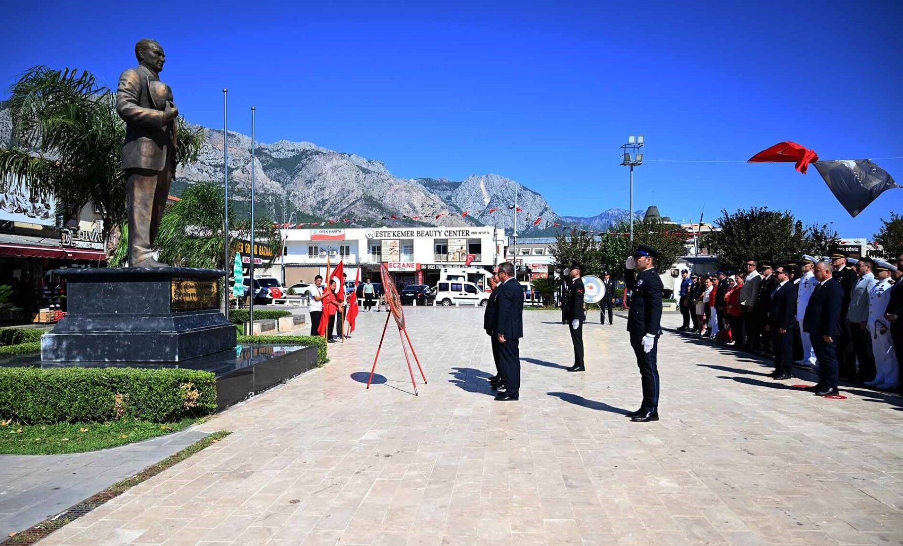 Kemer’de Zafer Coşkusu Konserle Son Buldu (1)
