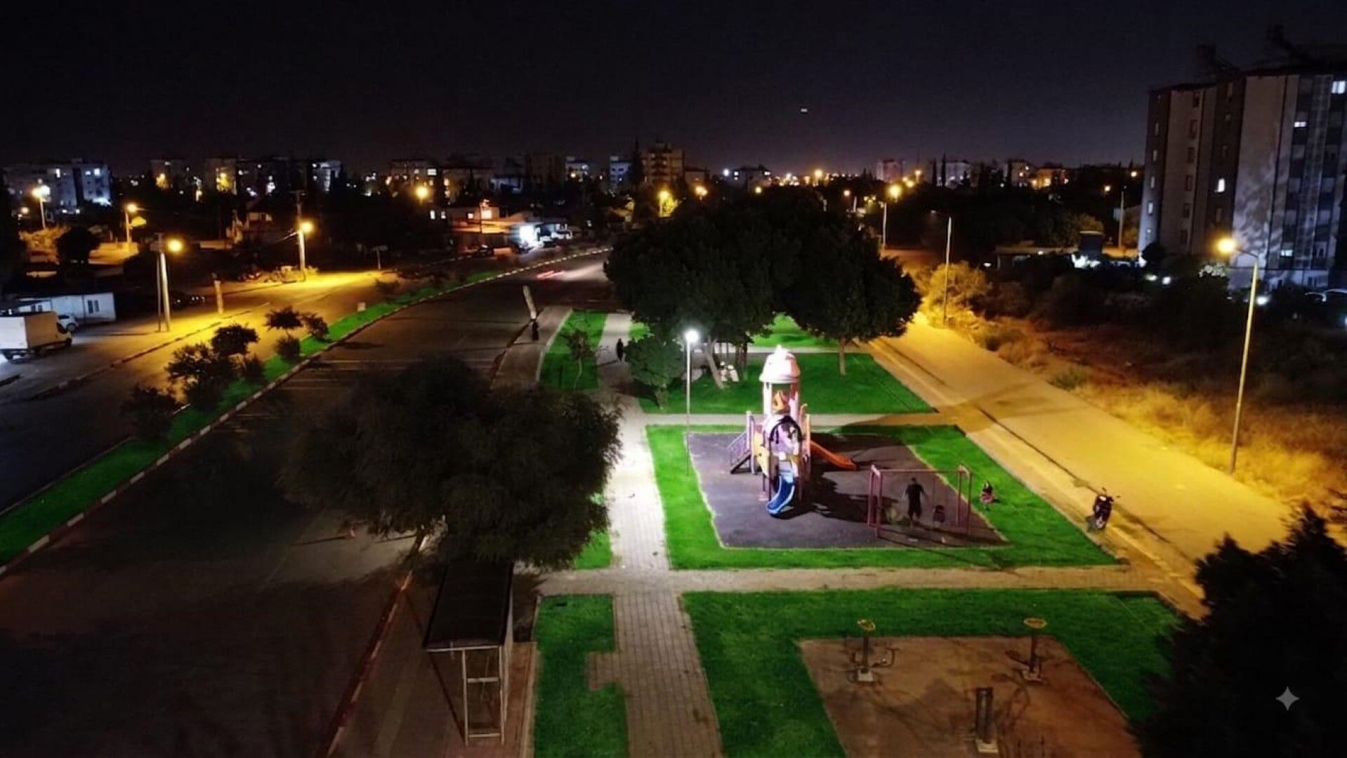 Kepez Belediyesi 100 Parkı Işıl Işıl Hale Getirdi (4)
