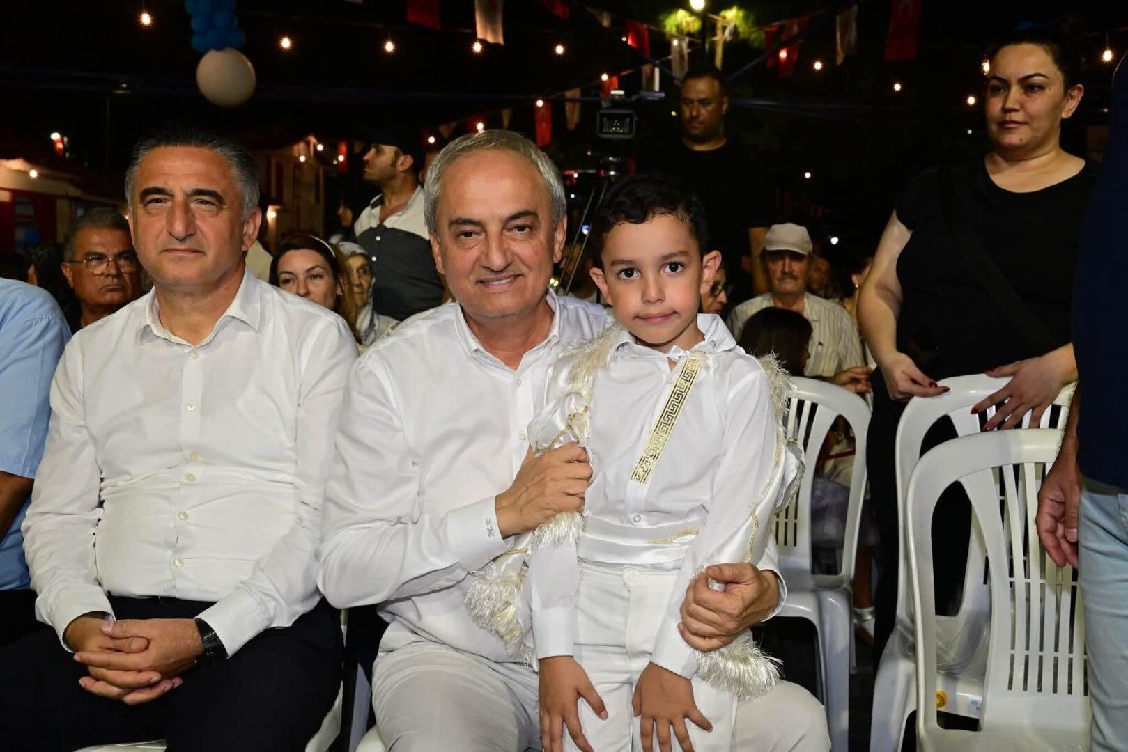 Kepez Belediyesi Ailelerin Yanında (1)