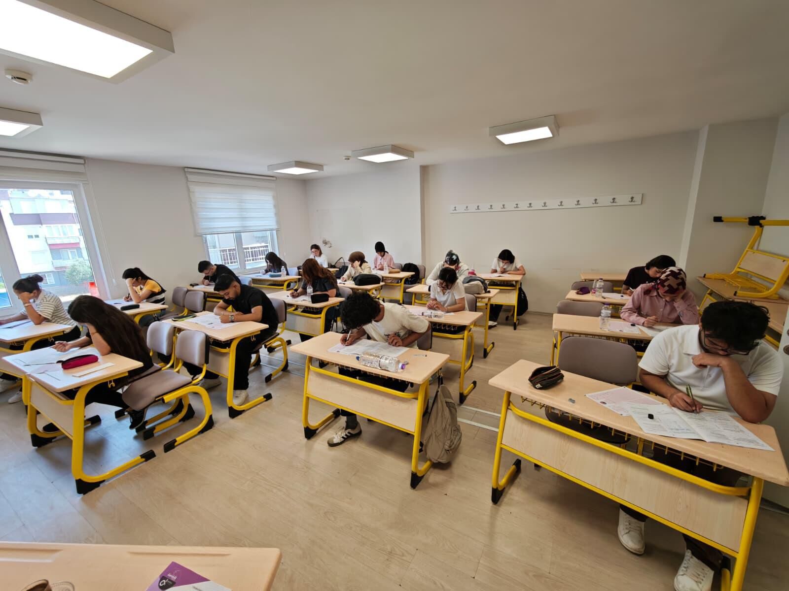 Kepez Belediyesi Gençleri Geleceği Hazırlıyor (3)