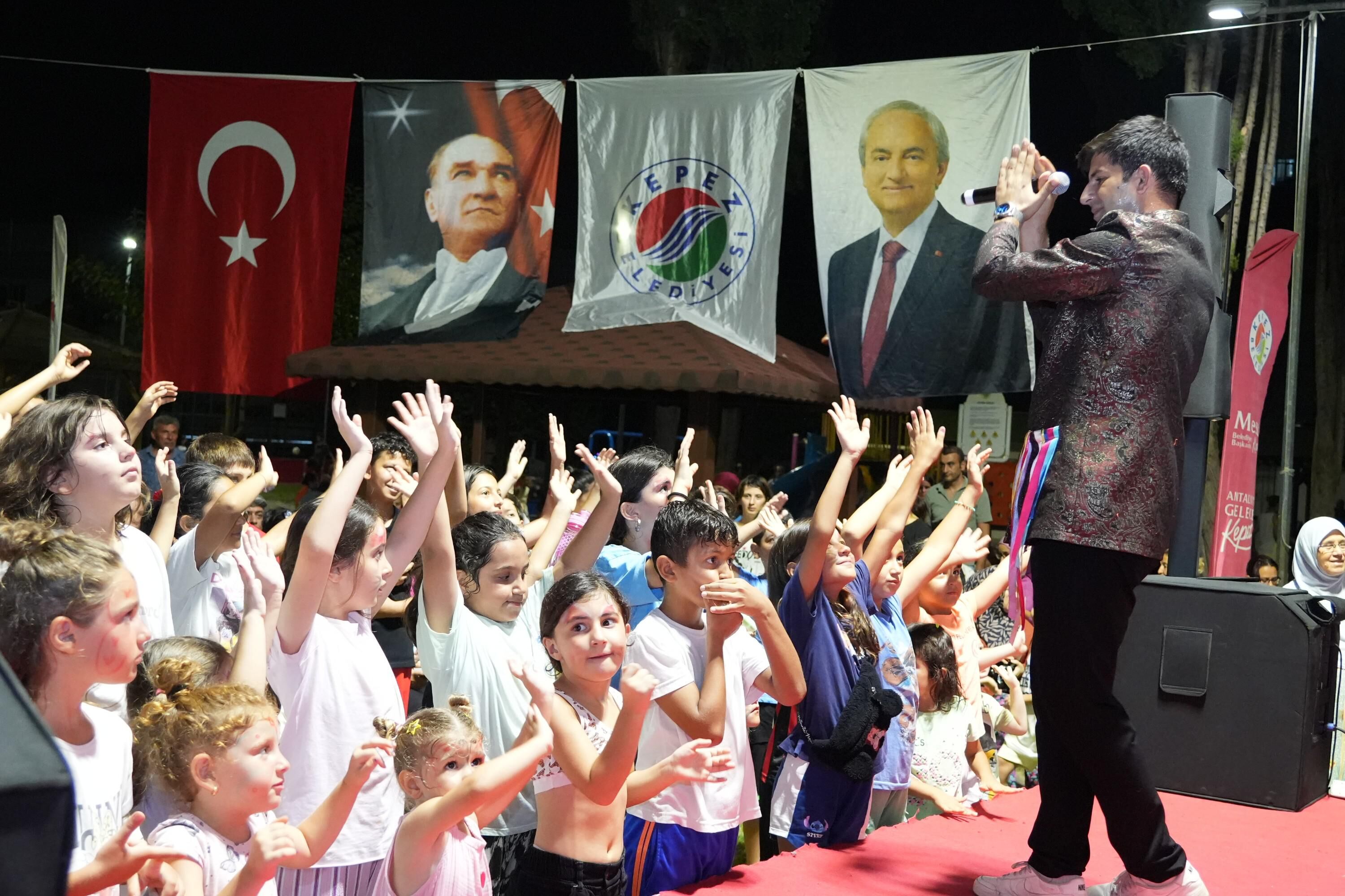Kepez Belediyesi Ulusoy Mahallesi’ni Renklendirdi (1)-1
