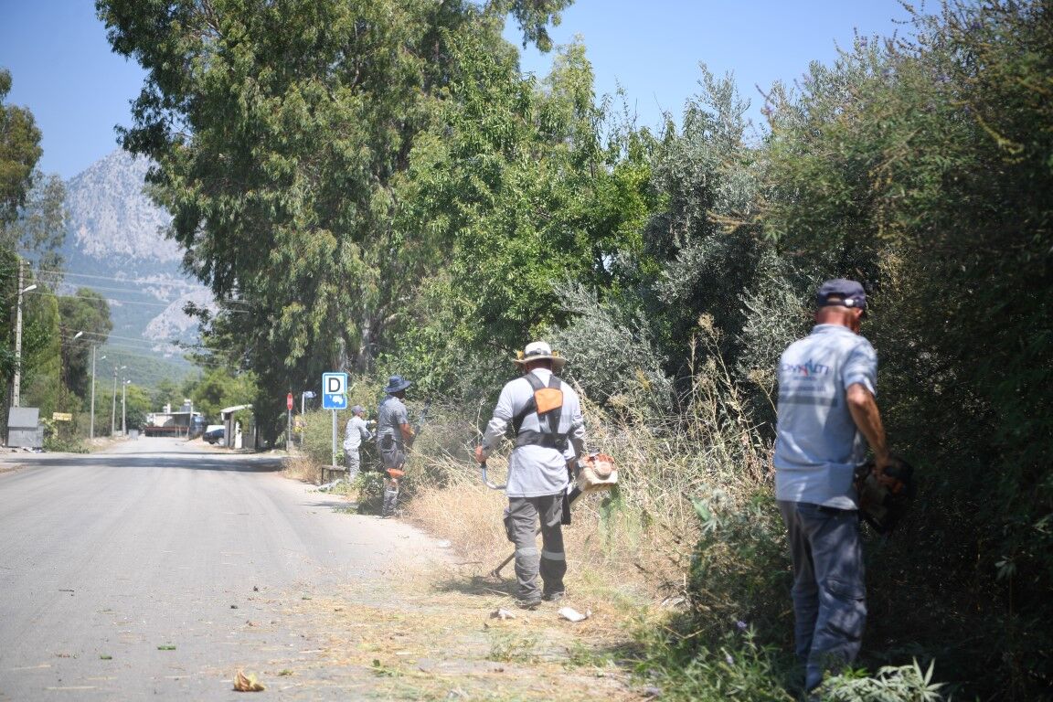 Konyaaltı Belediyesi Yangınlar Için Düğmeye Bastı (3)
