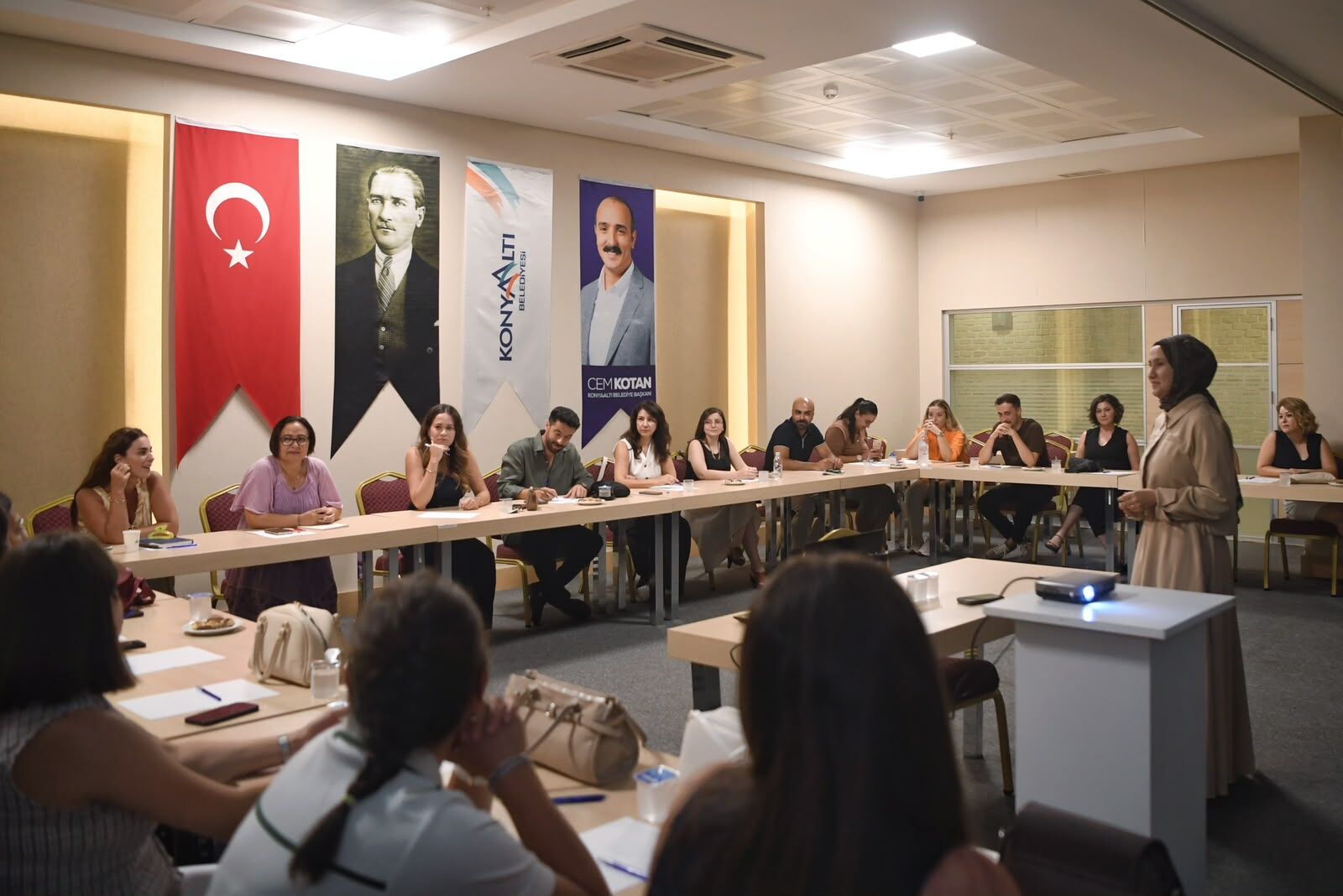 Konyaaltı Belediyesi’nden Psikolojik İlk Yardım Eğitimi (1)