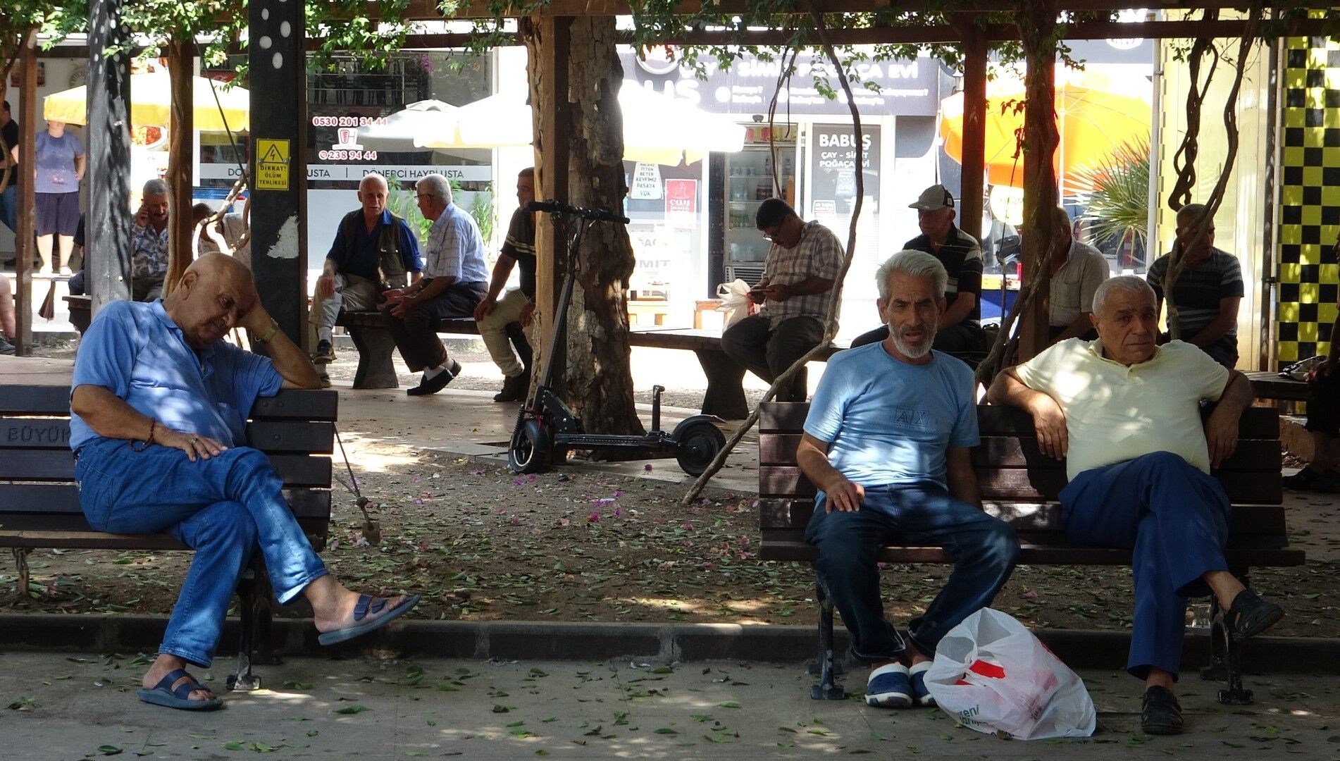 Mersin’de Halk Bunaldı Denize Koştu (3)