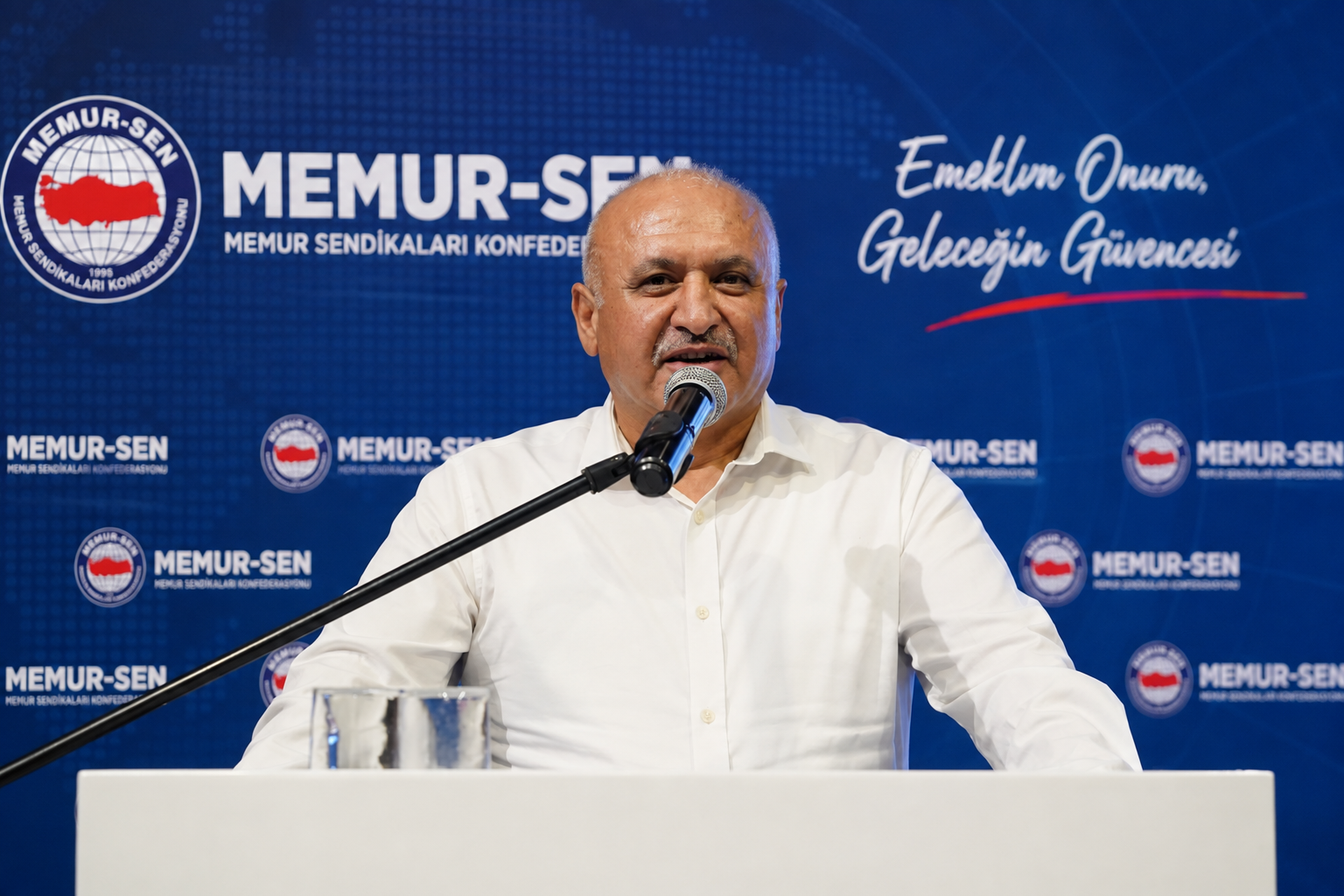 Özel Sektör Öğretmenleri Için Kanun Talep Etti