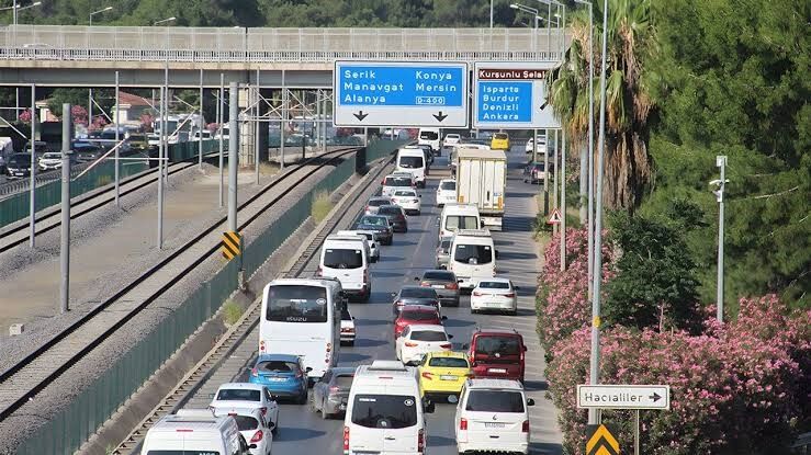 Taş Trafiği Vatandaş Taş’ı Eleştirdi (1)Şşşş