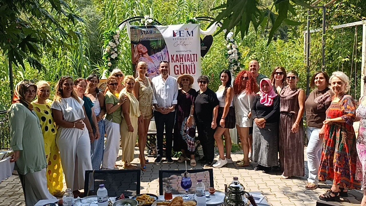 Ünlü Manken Tuğba Özay’dan Belediyelere ‘Paralı Ceza’ Çağrısı (5)
