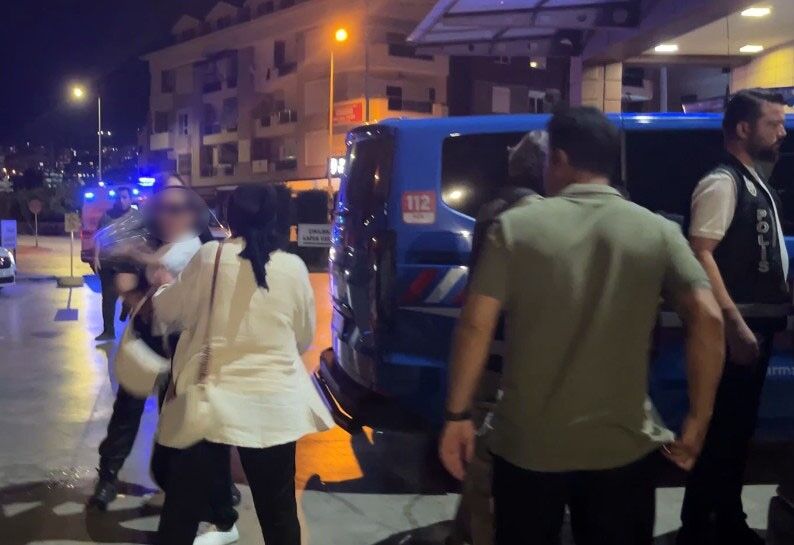 Vize Soruşturmasında Antalya’da 8 Tutuklama (2)