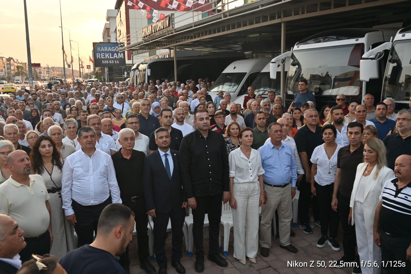 Yeni Parti Kepezde Acilis Toreninde Govde Gosterisi Yapti (1)-1