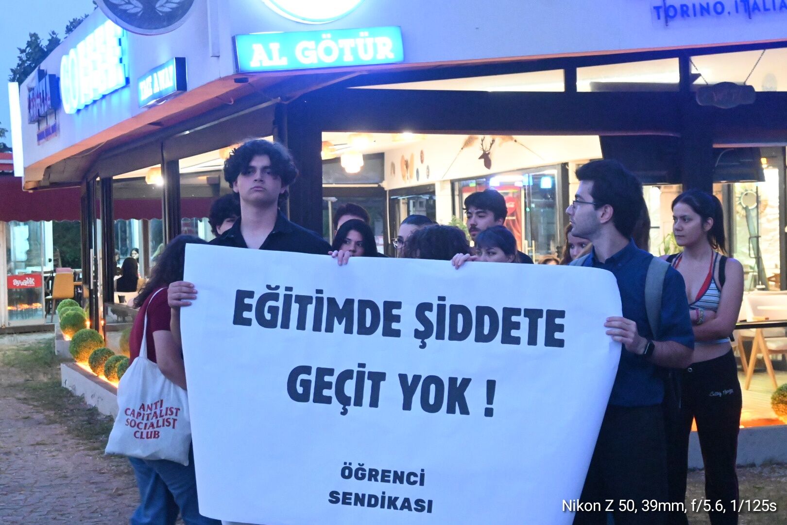 Akdeniz Universitesinde Istifa Sesleri Yukseldi (2)