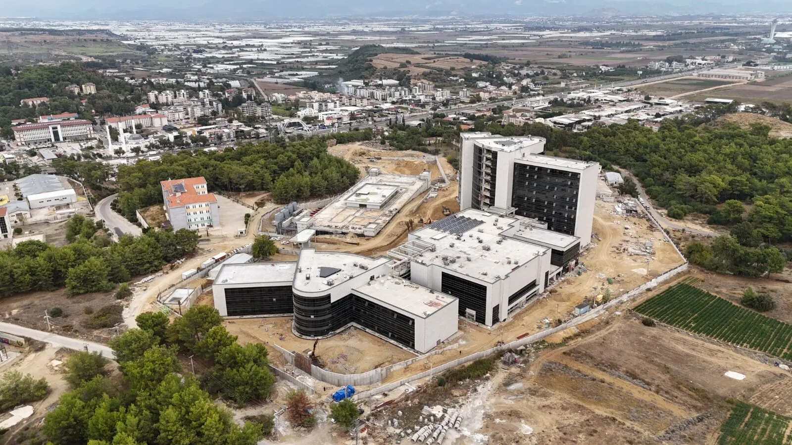 Aksu Devlet Hastanesi (1)