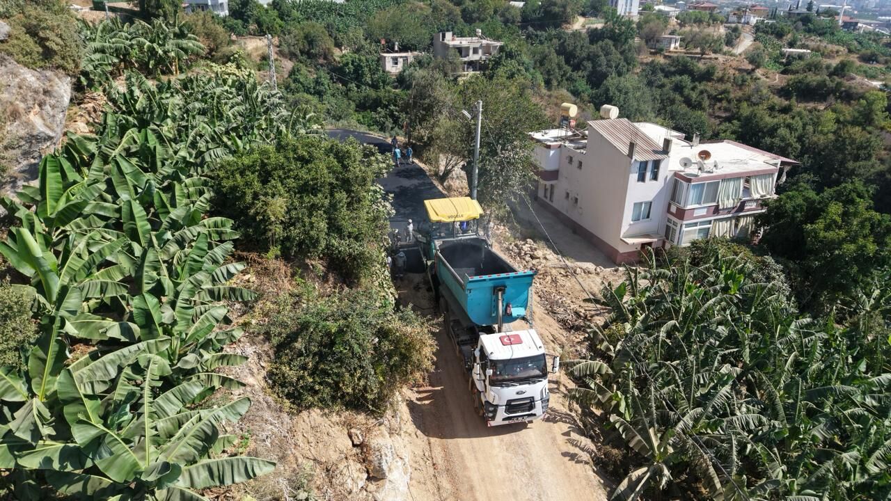 Alanya Belediyesi Düğmeye Bastı Yollar Yenilendi (5)