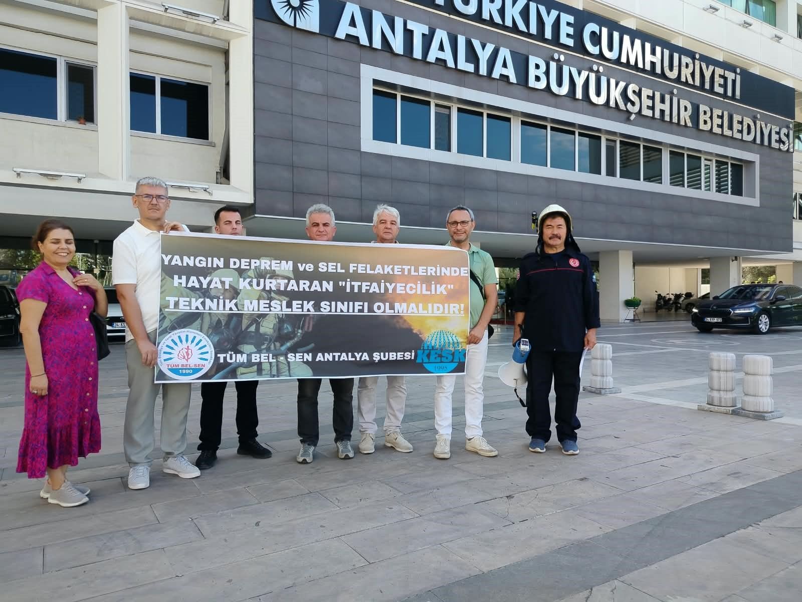 Antalya Büyükşehir Belediyesi Yeni Filo Kurdu Yetkililer Çalışma Koşullarına Dikkat Çekti-1